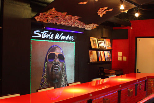 池袋ガールズバー クレイジーホース 店内写真14