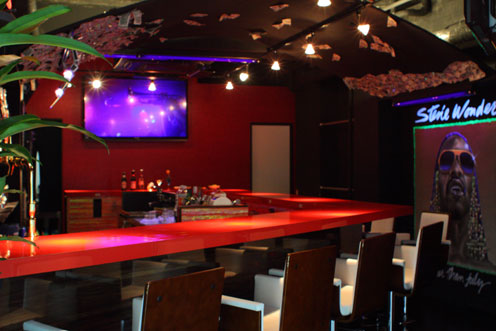 池袋ガールズバー クレイジーホース 店内写真1