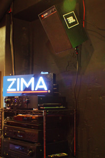 本格的な音響機材